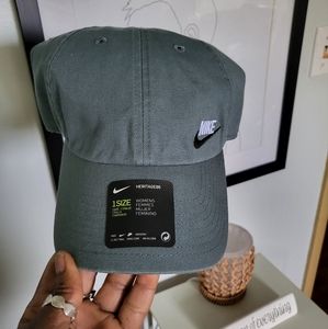🍵 Nike Heritage Hat